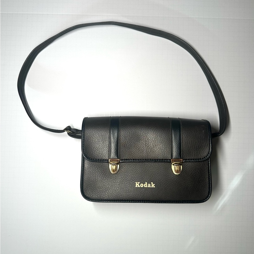 Vintage 1970s Kodak Black Leatherette Camera Bag – Classic Hardware – 10.5” x 6”